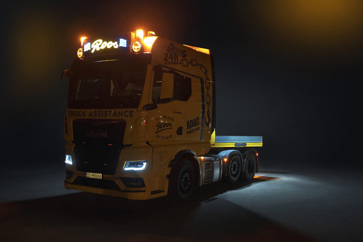 Holownik Roos — pomoc drogowa S8